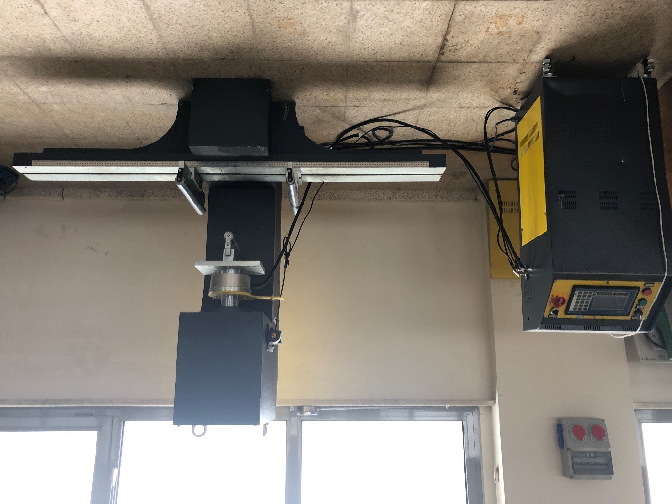 9-Beton Kiriş Eğilme Test Presi